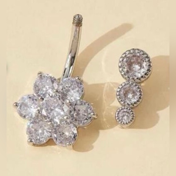 Lovely Belly Button Rings Surgical Steel Mouth Skull Wing Desgin Clear Zircon - Picture 3 of 4